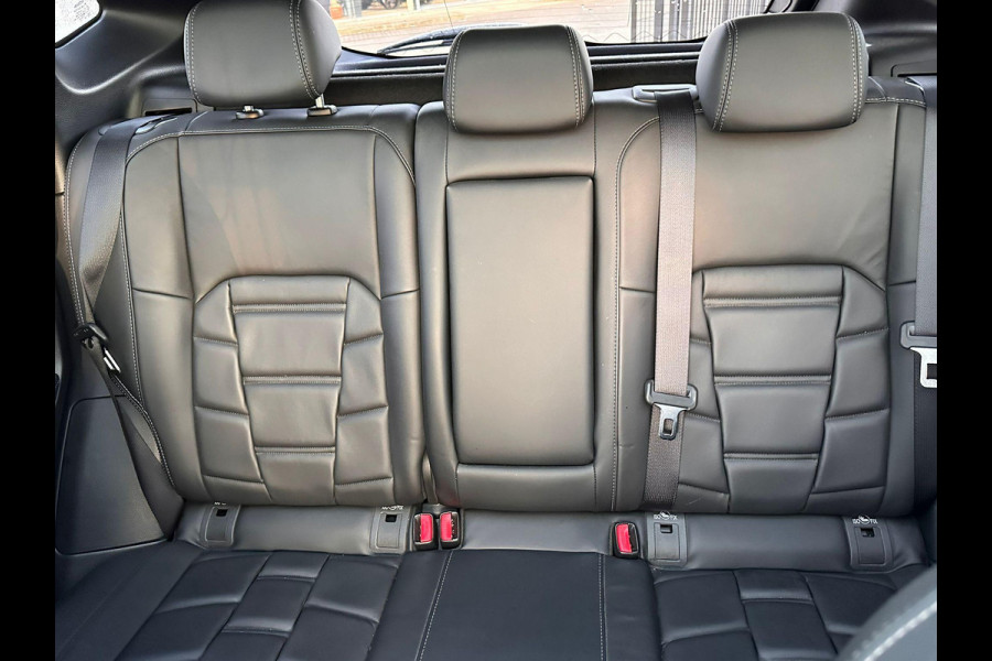 Nissan QASHQAI 1.3 DIG-T Tekna + Automaat | Leder | Trekhaak | Pano | Bose  | Adaptive CC | MemorySeat |