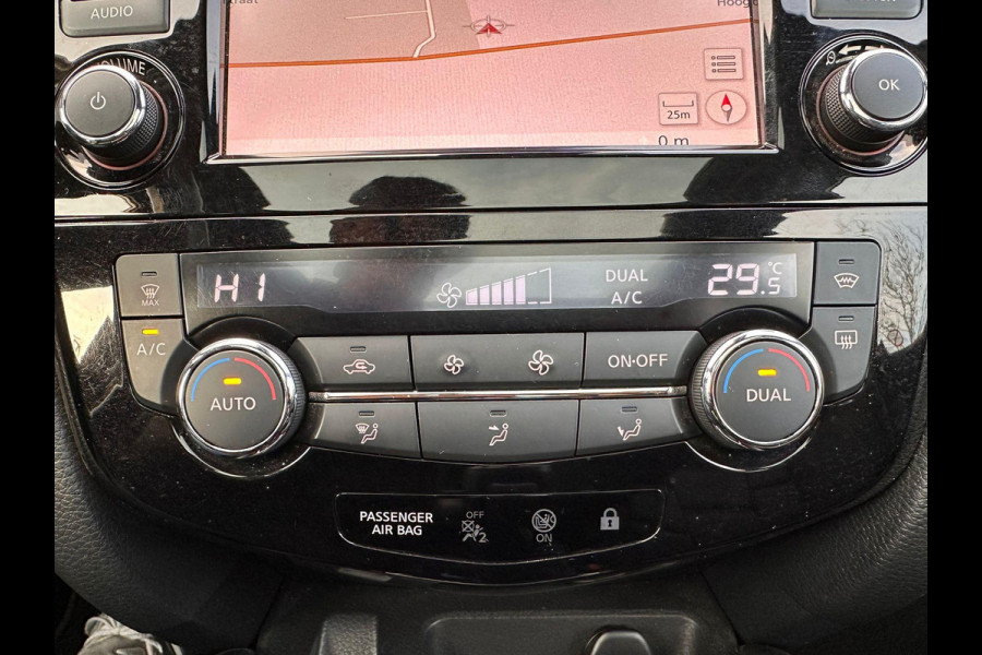 Nissan QASHQAI 1.3 DIG-T Tekna + Automaat | Leder | Trekhaak | Pano | Bose  | Adaptive CC | MemorySeat |