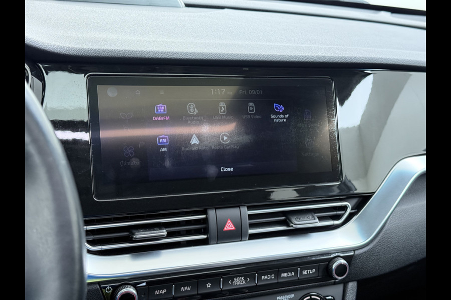 Kia e-Niro DynamicPlusLine 64kWh Elek.Glazen schuif-/kanteldak Trekhaak Adaptive-Cruise Camera Apple Carplay Android Auto Navi Ecc Stoel-Stuurverwarming Pdc Lane Assist VESS DAB Led Isofix Keyless 1e Eigenaar Origineel Nederlandse Auto Dealeronderhouden