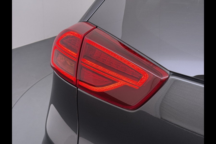 Kia e-Niro DynamicPlusLine 64kWh Elek.Glazen schuif-/kanteldak Trekhaak Adaptive-Cruise Camera Apple Carplay Android Auto Navi Ecc Stoel-Stuurverwarming Pdc Lane Assist VESS DAB Led Isofix Keyless 1e Eigenaar Origineel Nederlandse Auto Dealeronderhouden