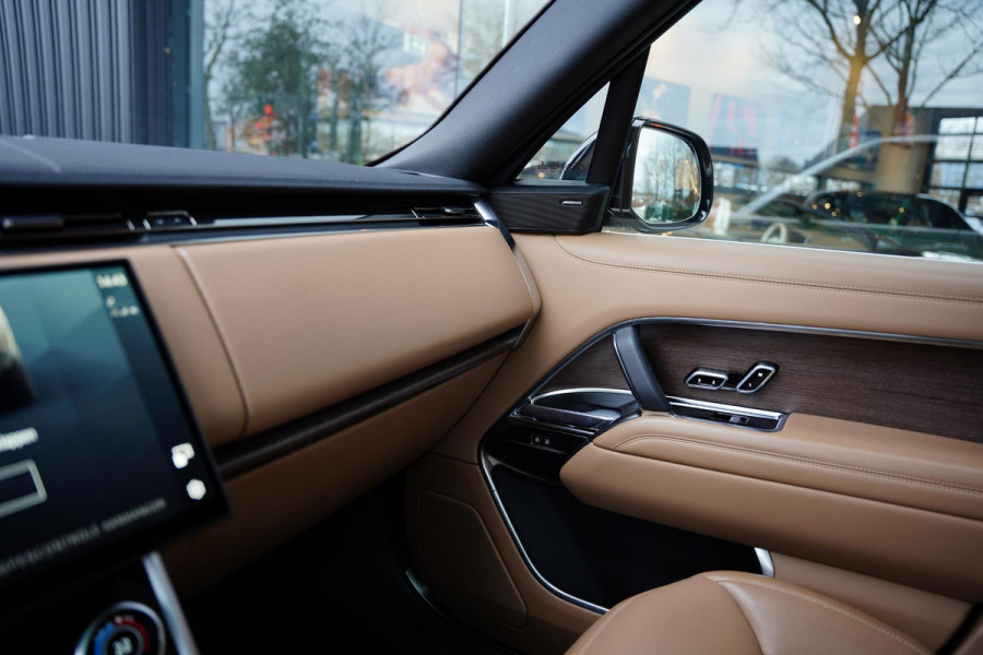 Land Rover Range Rover P 440 E SE / Nieuwe Service / Trekhaak / Stoelventilatie