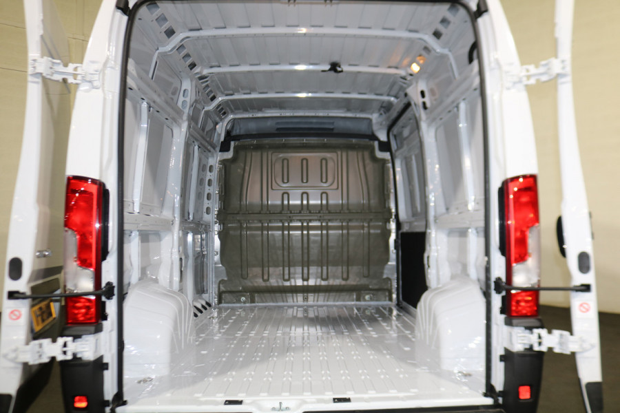 Citroën Jumper 2.2 BlueHDi 140 S&S L2 H2 3.5t Automaat