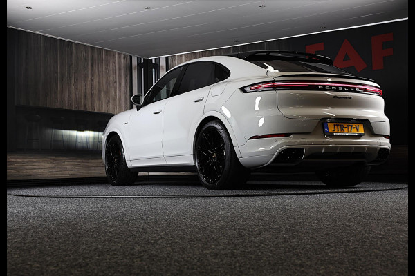 Porsche Cayenne Coupé 3.0 S E-Hybrid / 519 Pk / Head Up / 360 Camera / Acc / SportDesign / Luchtvering / Sport Chrono / Pano / 21