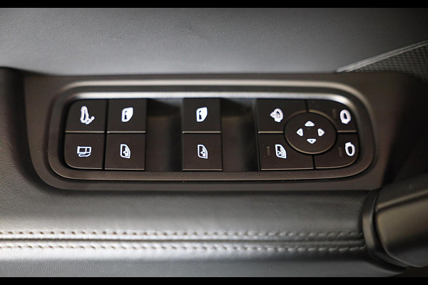 Porsche Cayenne Coupé 3.0 S E-Hybrid / 519 Pk / Head Up / 360 Camera / Acc / SportDesign / Luchtvering / Sport Chrono / Pano / 21