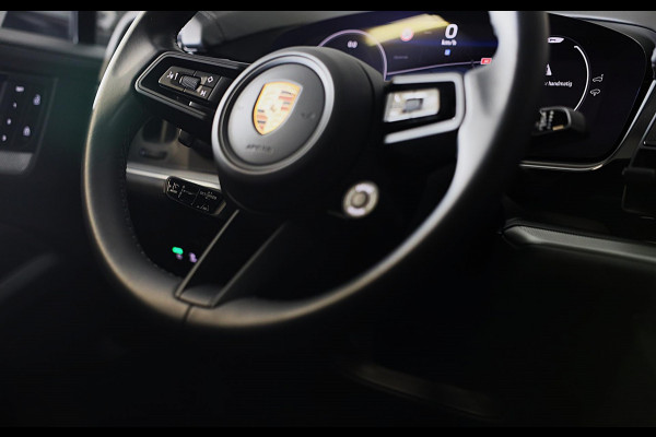 Porsche Cayenne Coupé 3.0 S E-Hybrid / 519 Pk / Head Up / 360 Camera / Acc / SportDesign / Luchtvering / Sport Chrono / Pano / 21