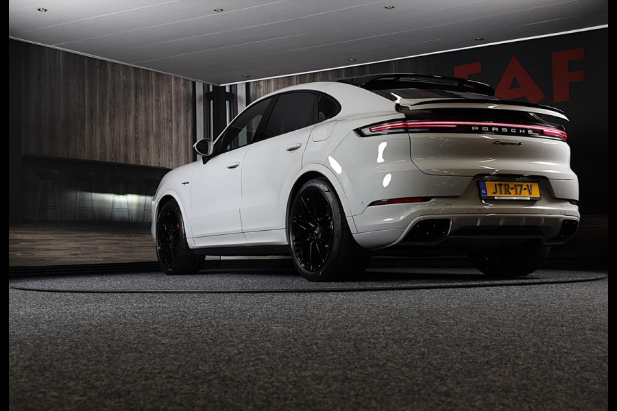 Porsche Cayenne Coupé 3.0 S E-Hybrid / 519 Pk / Head Up / 360 Camera / Acc / SportDesign / Luchtvering / Sport Chrono / Pano / 21