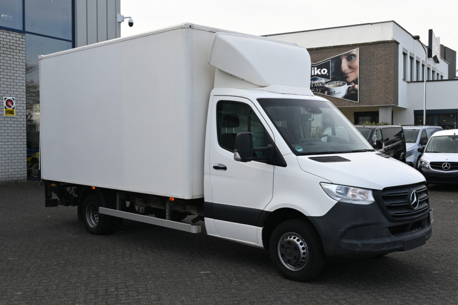 Mercedes-Benz Sprinter 514 CDI L3 Bakwagen met laadklep Camera, MBUX, Geveerde stoel, Stoelverwarming