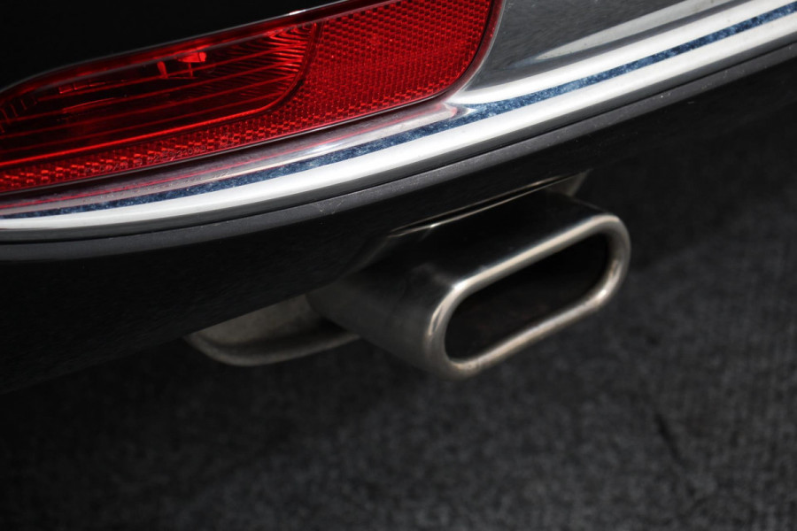 Fiat 500 1.2 Lounge Automaat | Navigatie | Lederen bekleding | Climate Control | Cruise Control | Parkeer Sensoren | Lichtmetalen velgen