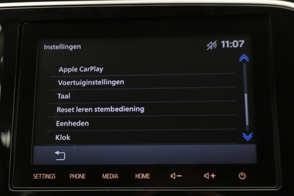 Mitsubishi Outlander 2.4 PHEV Pure SOH 94%, Keyless, Apple Carplay, Trekhaak, Camera, Stoelverwarming, PDC