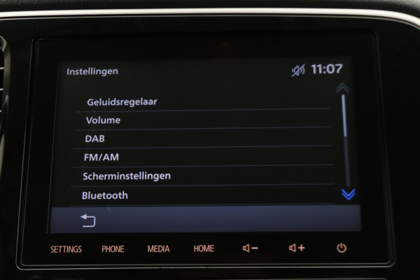 Mitsubishi Outlander 2.4 PHEV Pure SOH 94%, Keyless, Apple Carplay, Trekhaak, Camera, Stoelverwarming, PDC