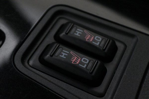 Mitsubishi Outlander 2.4 PHEV Pure SOH 94%, Keyless, Apple Carplay, Trekhaak, Camera, Stoelverwarming, PDC