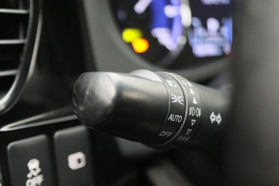 Mitsubishi Outlander 2.4 PHEV Pure SOH 94%, Keyless, Apple Carplay, Trekhaak, Camera, Stoelverwarming, PDC