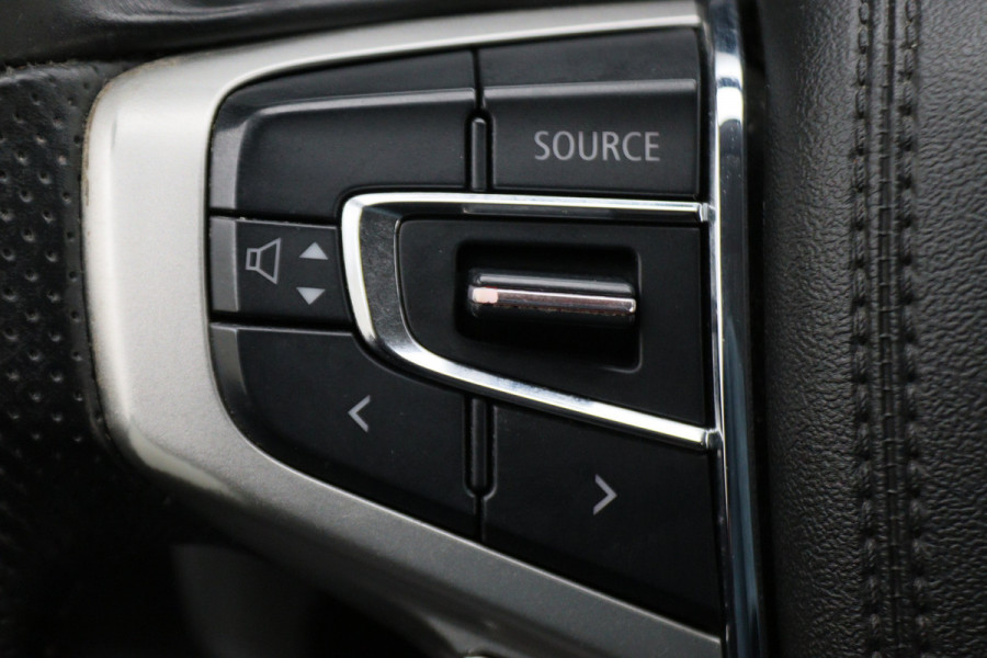 Mitsubishi Outlander 2.4 PHEV Pure SOH 94%, Keyless, Apple Carplay, Trekhaak, Camera, Stoelverwarming, PDC