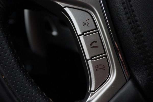 Mitsubishi Outlander 2.4 PHEV Pure SOH 94%, Keyless, Apple Carplay, Trekhaak, Camera, Stoelverwarming, PDC