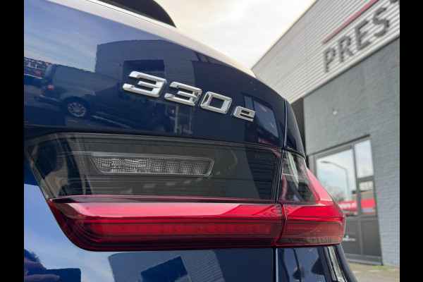 BMW 3 Serie 330E High Executive M-Sport | Btw | PANO | CurvedDisplay | Laser | 292PK | Shadowline | Facelift | HarmanKardon