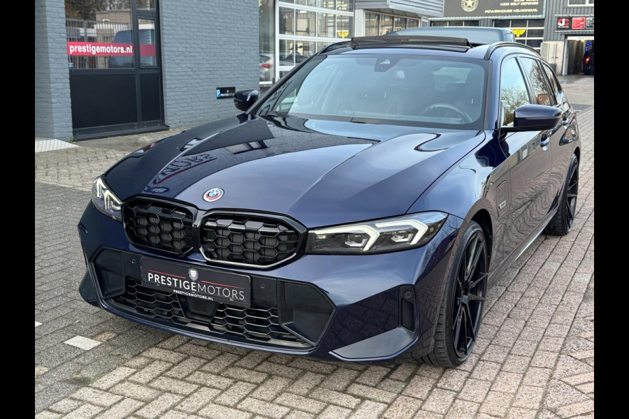 BMW 3 Serie 330E High Executive M-Sport | Btw | PANO | CurvedDisplay | Laser | 292PK | Shadowline | Facelift | HarmanKardon