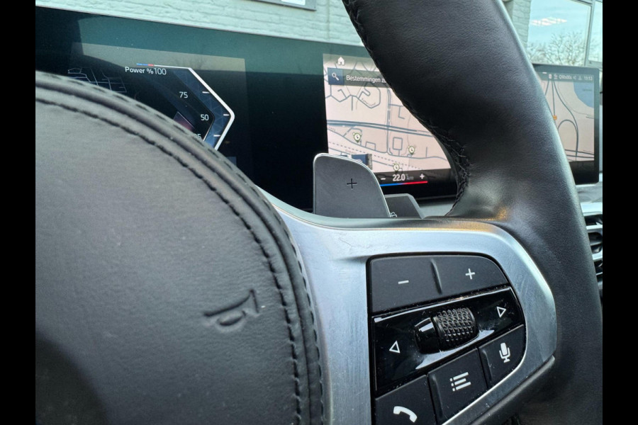 BMW 3 Serie 330E High Executive M-Sport | Btw | PANO | CurvedDisplay | Laser | 292PK | Shadowline | Facelift | HarmanKardon