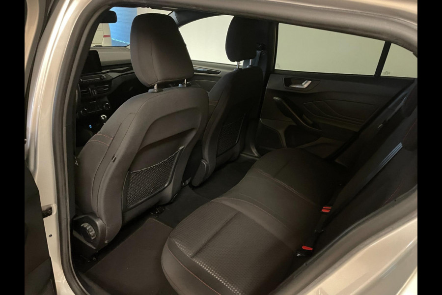 Ford FOCUS Wagon 1.0 EcoBoost Hybrid ST Line Business AIRCO NAVI CRUISE BLUETOOTH ELEK RAMEN VELGEN PRIVACYGLAS ZEER NETTE AUTO