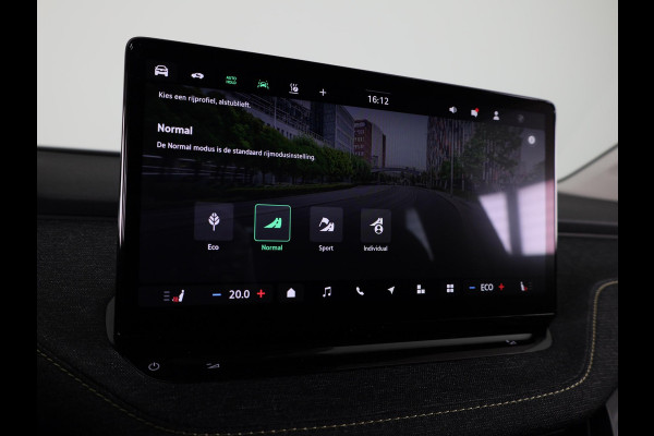 Škoda Elroq 60 Business Edition - Tour 204pk | Trekhaak | 20 inch | Stoelverwarming | Adaptive Cruise Control | Blind Spot