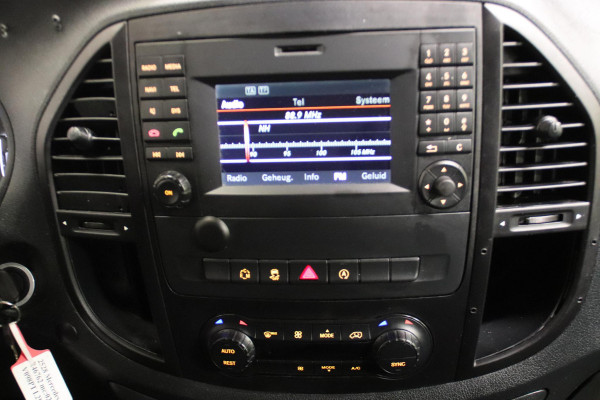 Mercedes-Benz Vito 116 CDI Lang AUTOMAAT Airco dubbele schuifdeur Mercedes-Benz Vito 116 CDI Lang airco dubbele schuifdeur