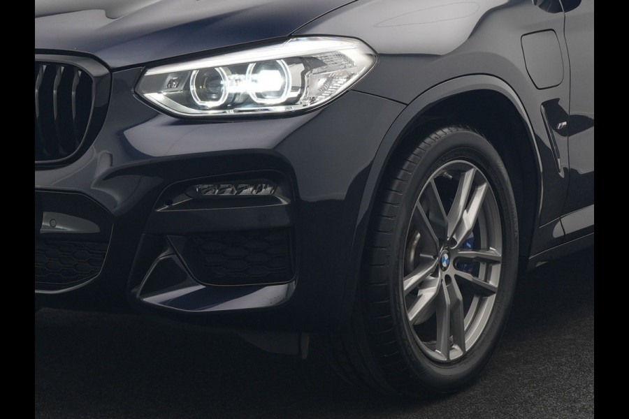 BMW X3 xDrive30e M Sport Plug In Hybrid 293pk Dealer O.H. PHEV | Panodak | Sfeerverlichting | Lederen Sportstoelen Memory & Verwarmd | Stuur Verwarmd | Apple Carplay | Keyless | Cruise Control | Navigatie | DAB | 19"L.M |