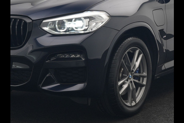 BMW X3 xDrive30e M Sport Plug In Hybrid 293pk Dealer O.H. PHEV | Panodak | Sfeerverlichting | Lederen Sportstoelen Memory & Verwarmd | Stuur Verwarmd | Apple Carplay | Keyless | Cruise Control | Navigatie | DAB | 19"L.M |