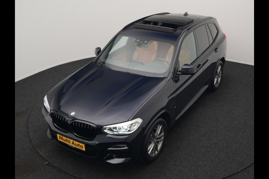 BMW X3 xDrive30e M Sport Plug In Hybrid 293pk Dealer O.H. PHEV | Panodak | Sfeerverlichting | Lederen Sportstoelen Memory & Verwarmd | Stuur Verwarmd | Apple Carplay | Keyless | Cruise Control | Navigatie | DAB | 19"L.M |