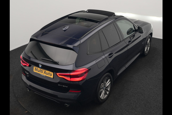 BMW X3 xDrive30e M Sport Plug In Hybrid 293pk Dealer O.H. PHEV | Panodak | Sfeerverlichting | Lederen Sportstoelen Memory & Verwarmd | Stuur Verwarmd | Apple Carplay | Keyless | Cruise Control | Navigatie | DAB | 19"L.M |