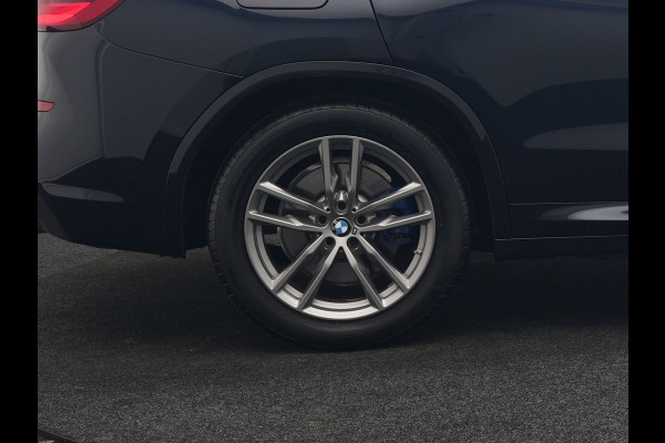 BMW X3 xDrive30e M Sport Plug In Hybrid 293pk Dealer O.H. PHEV | Panodak | Sfeerverlichting | Lederen Sportstoelen Memory & Verwarmd | Stuur Verwarmd | Apple Carplay | Keyless | Cruise Control | Navigatie | DAB | 19"L.M |