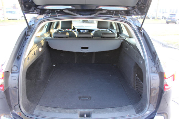 Opel Insignia Sports Tourer 1.5 Turbo Business Executive automaat APPLE CAR PLAY CAMERA KEYLESS