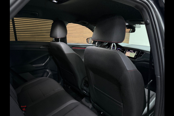 Volkswagen T-Roc 1.5 TSI Sport Business R-Line | Virtual Cockpit | Adaptive Cruise Control | Camera | Stoelverwarming