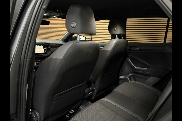 Volkswagen T-Roc 1.5 TSI Sport Business R-Line | Virtual Cockpit | Adaptive Cruise Control | Camera | Stoelverwarming