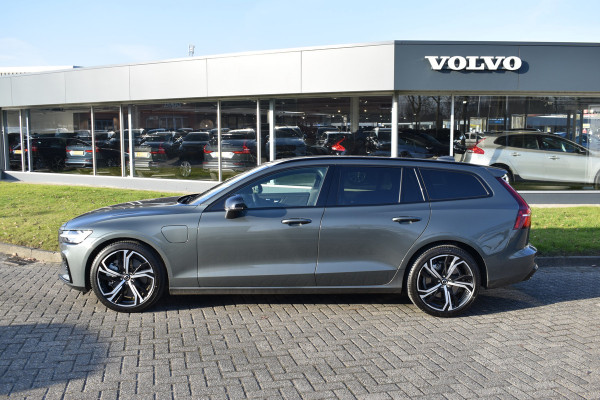 Volvo V60 T6 350PK Plug-in hybrid AWD Plus Dark | Panodak | ACC | H&K | HUD | Blis | Contour stoelen