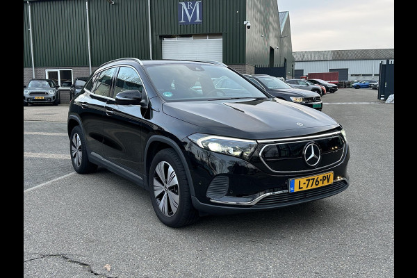 Mercedes-Benz EQA 250 Business Solution Luxury 67 kWh | SOH 96% | Ambilight | Elektr. achterklep | Stoelverwarming | Camera | Origineel Nederlandse auto | NAP | 12 mnd BOVAG garantie