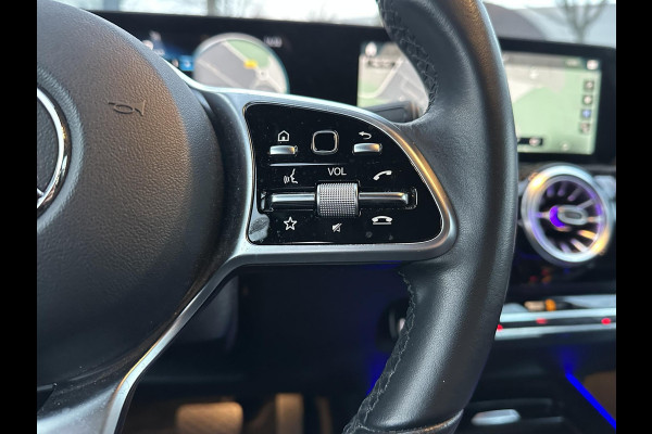 Mercedes-Benz EQA 250 Business Solution Luxury 67 kWh | SOH 96% | Ambilight | Elektr. achterklep | Stoelverwarming | Camera | Origineel Nederlandse auto | NAP | 12 mnd BOVAG garantie