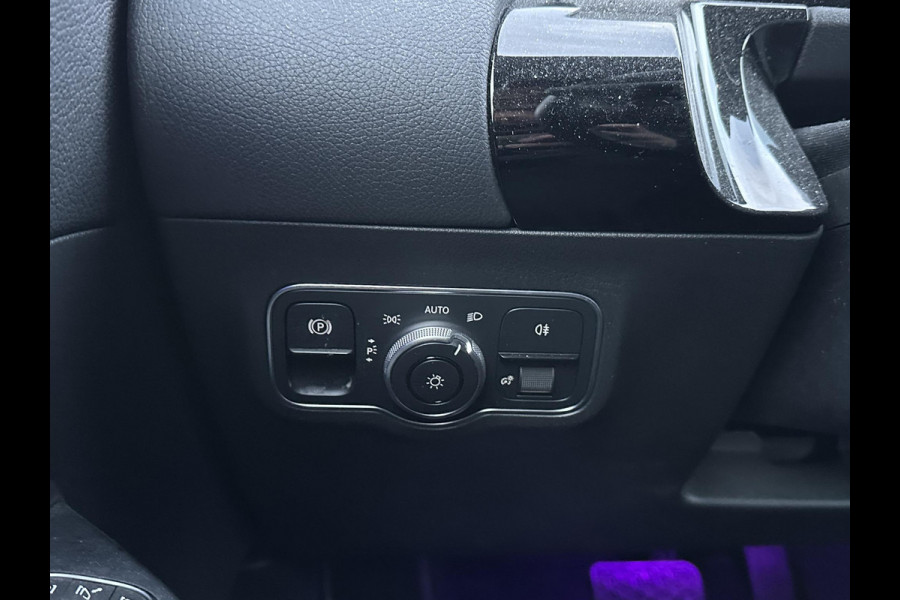 Mercedes-Benz EQA 250 Business Solution Luxury 67 kWh | SOH 96% | Ambilight | Elektr. achterklep | Stoelverwarming | Camera | Origineel Nederlandse auto | NAP | 12 mnd BOVAG garantie