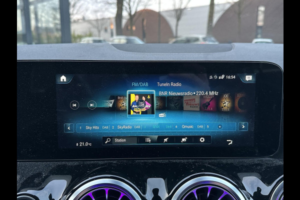 Mercedes-Benz EQA 250 Business Solution Luxury 67 kWh | SOH 96% | Ambilight | Elektr. achterklep | Stoelverwarming | Camera | Origineel Nederlandse auto | NAP | 12 mnd BOVAG garantie