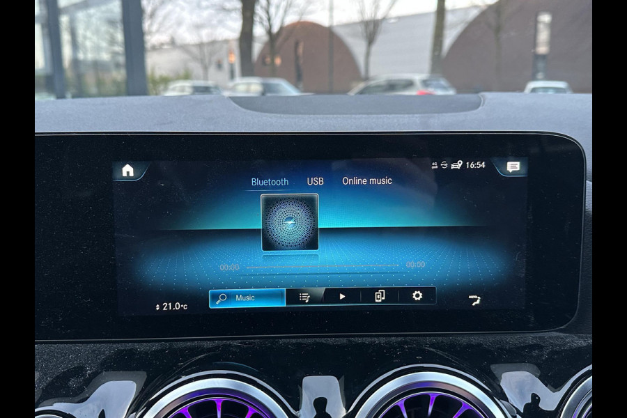 Mercedes-Benz EQA 250 Business Solution Luxury 67 kWh | SOH 96% | Ambilight | Elektr. achterklep | Stoelverwarming | Camera | Origineel Nederlandse auto | NAP | 12 mnd BOVAG garantie