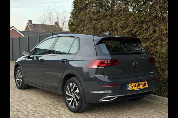 Volkswagen Golf 1.4 eHybrid Style Camera CarPlay IQ