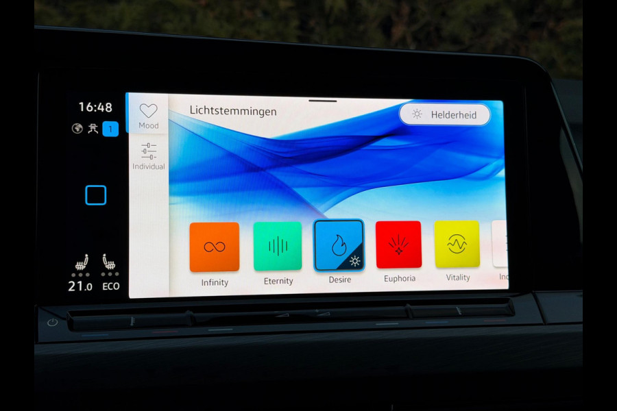 Volkswagen Golf 1.4 eHybrid Style Camera CarPlay IQ