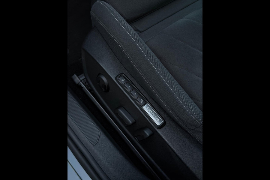 Volkswagen Golf 1.4 eHybrid Style Camera CarPlay IQ