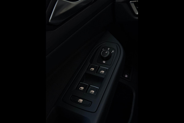 Volkswagen Golf 1.4 eHybrid Style Camera CarPlay IQ