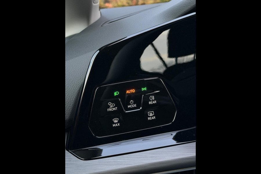 Volkswagen Golf 1.4 eHybrid Style Camera CarPlay IQ