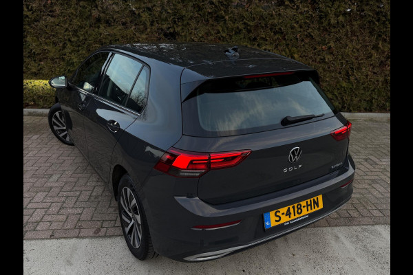 Volkswagen Golf 1.4 eHybrid Style Camera CarPlay IQ