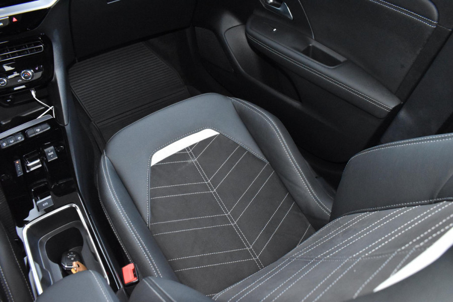 Opel Mokka 1.2 Turbo 130PK Aut. Ultimate | LED | Carplay | Camera | Keyless | Incl. garantie