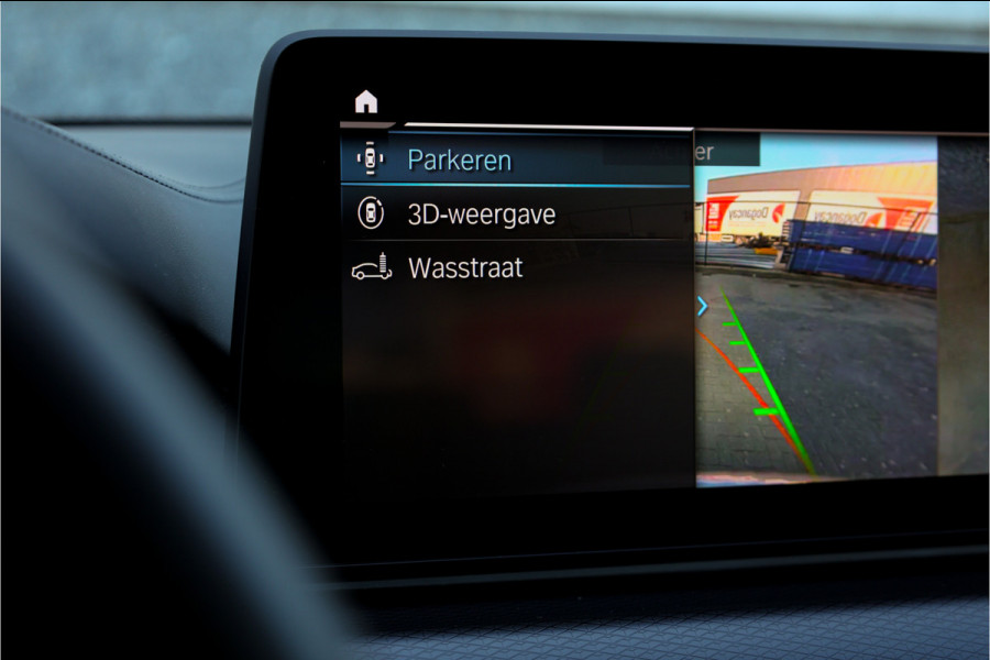 BMW 5 Serie 545e xDrive Individual Soft Close / M-zetels / Leder dashboard /