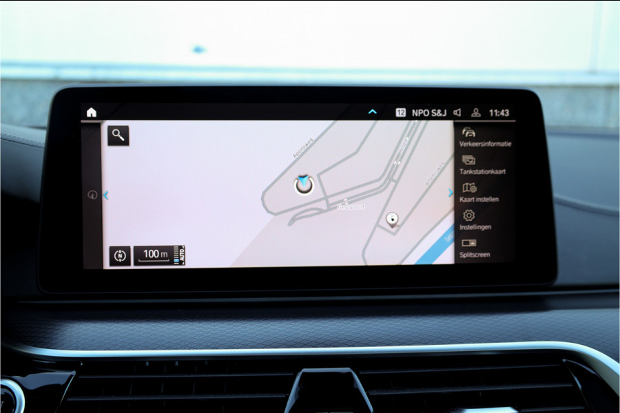 BMW 5 Serie 545e xDrive Individual Soft Close / M-zetels / Leder dashboard /