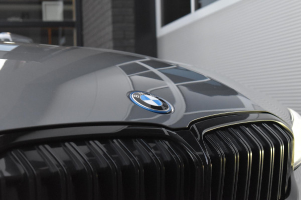 BMW 3 Serie Touring 330e 292PK Aut. M-Sport | LED | Navi | Trekhaak | Camera | Incl. garantie