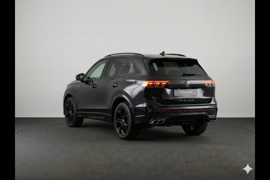 Volkswagen Tiguan 1.5 eHybrid R-Line Edition 204 PK PHEV DSG | Panorama dak | Trekhaak | 360 graden camera | Black style pakket | 20 inch LM velgen |