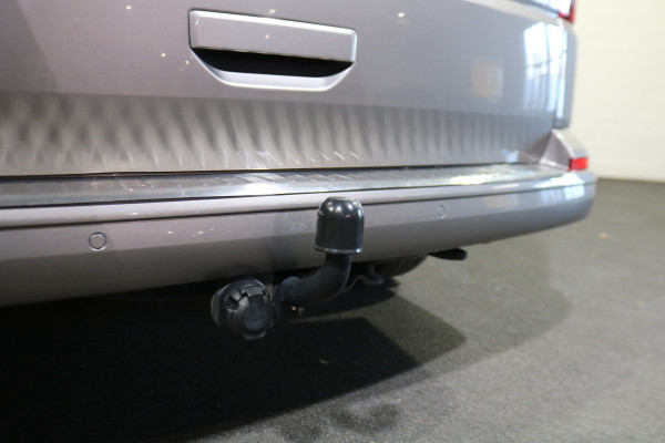 Volkswagen Transporter 2.0 TDI 150pk L2 H1 DC Bulli Automaat